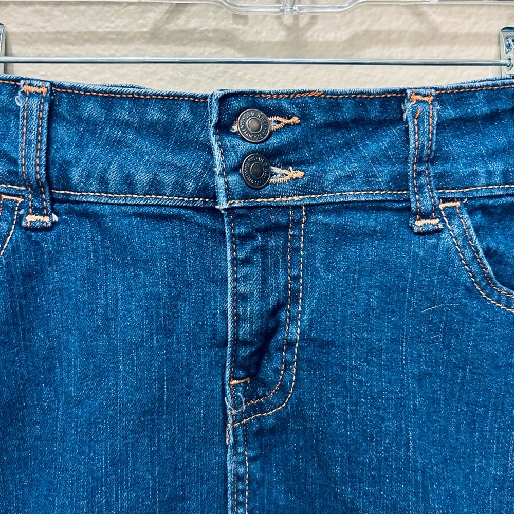 Old Navy Denim Jeans Skirt - Picture 3 of 10